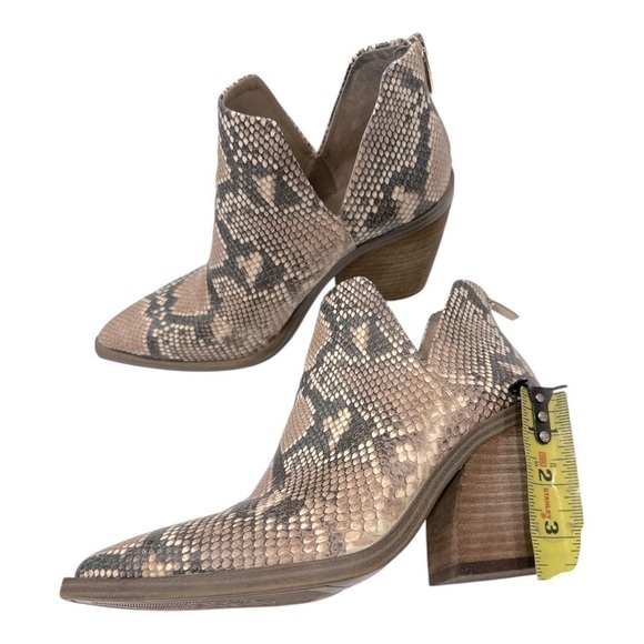 Vince Camuto Gigietta Snake Print Leather Boot woman's size 8.5 M - Picture 8 of 11